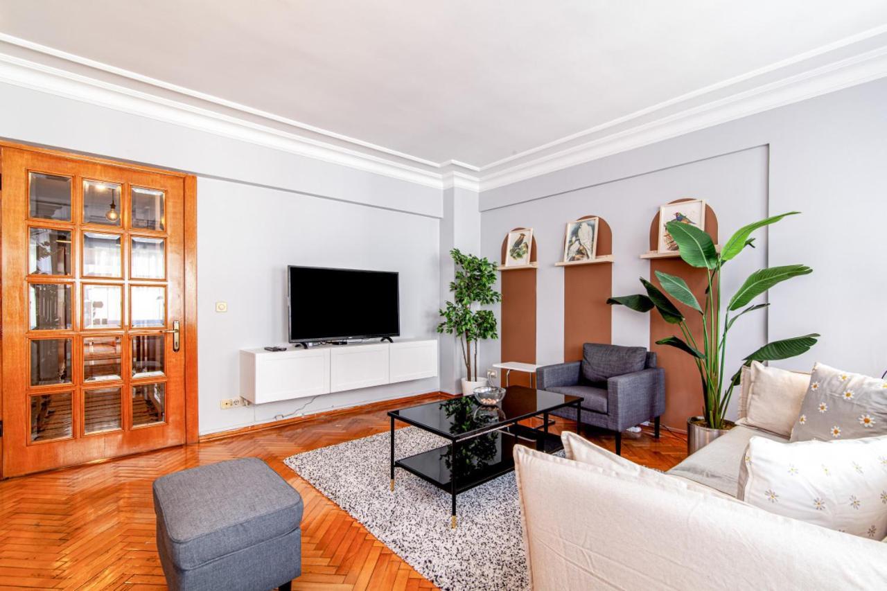 Gorgeous Flat With Lovely Balcony In Nisantasi Istambul Exterior foto