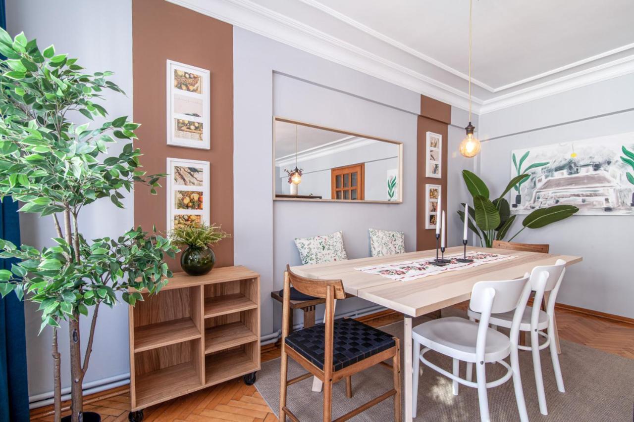 Gorgeous Flat With Lovely Balcony In Nisantasi Istambul Exterior foto