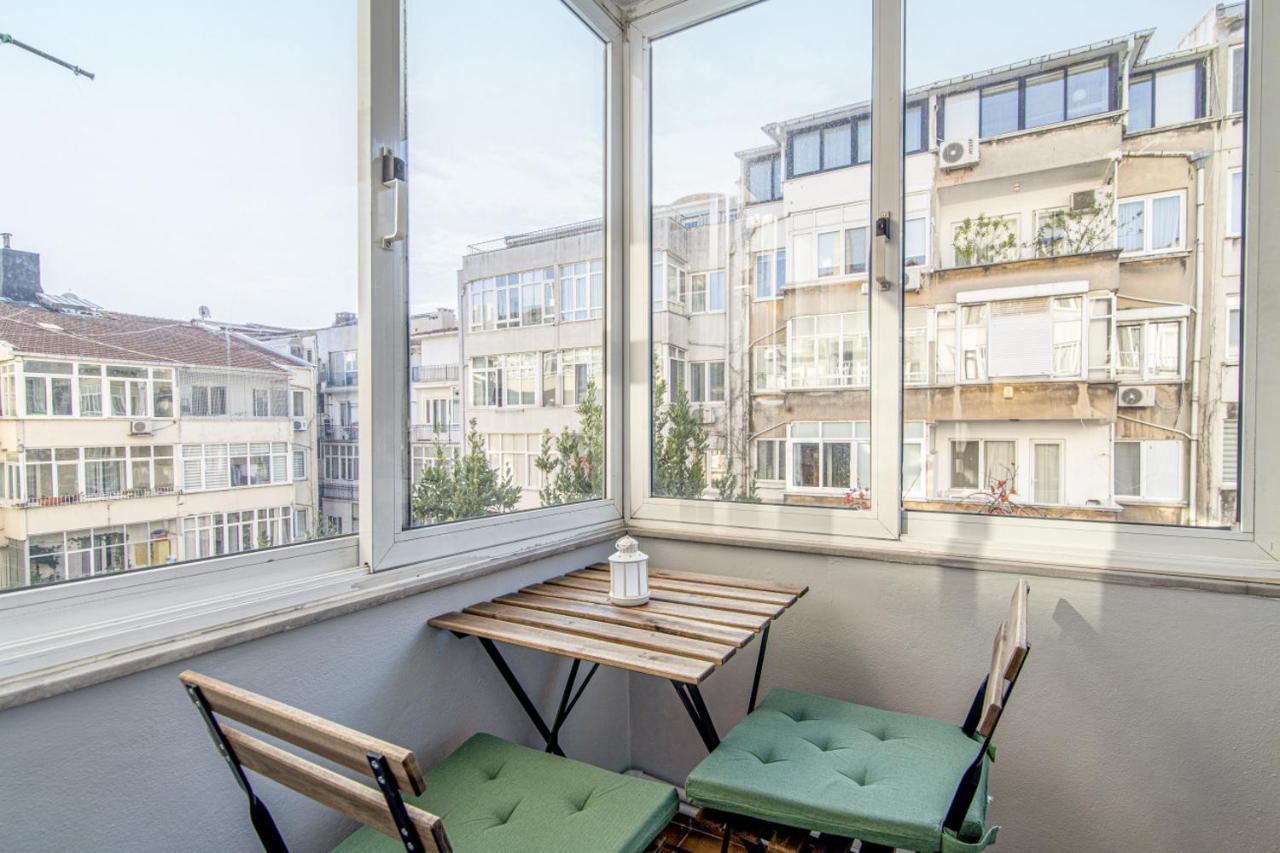 Gorgeous Flat With Lovely Balcony In Nisantasi Istambul Exterior foto