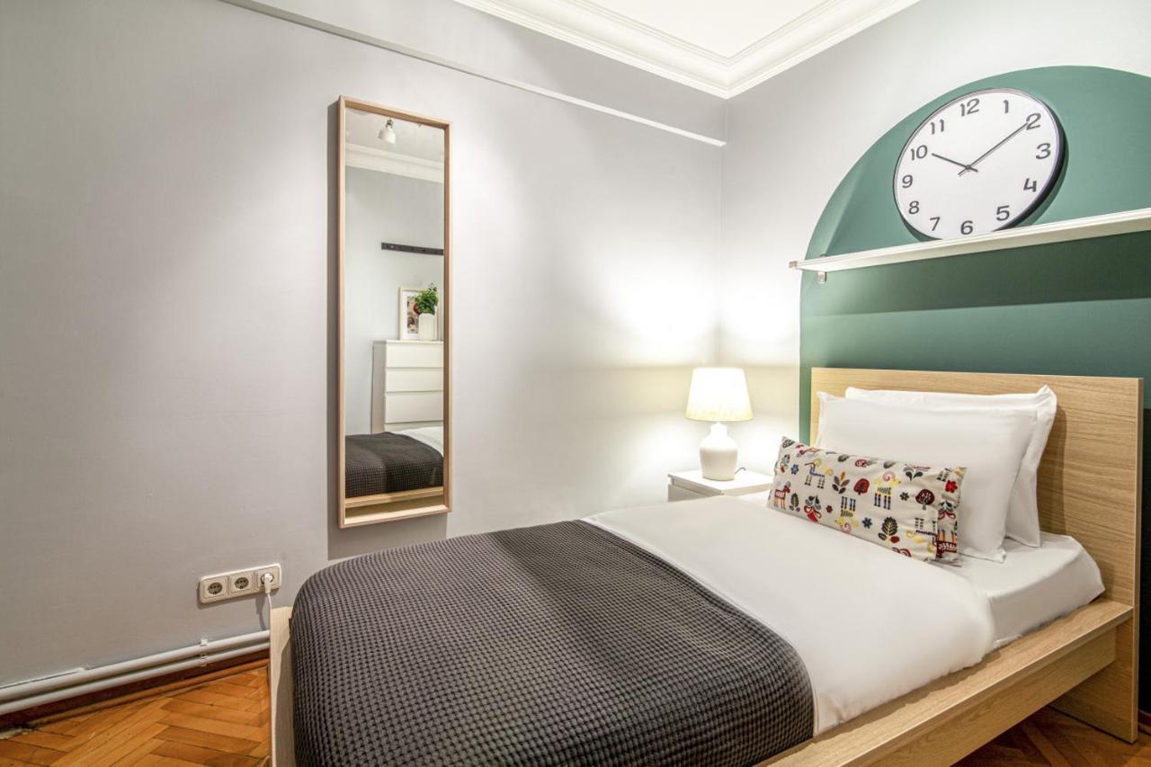 Gorgeous Flat With Lovely Balcony In Nisantasi Istambul Exterior foto